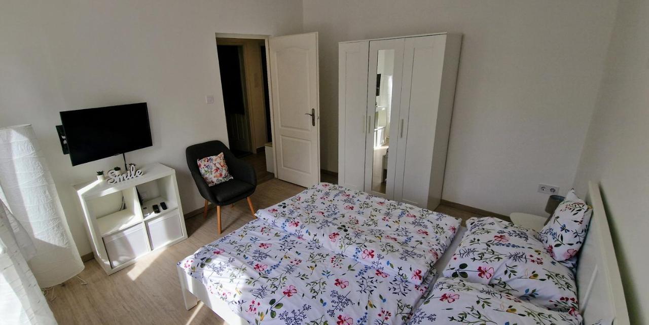Apartmán Cili Apartman Eger Exteriér fotografie